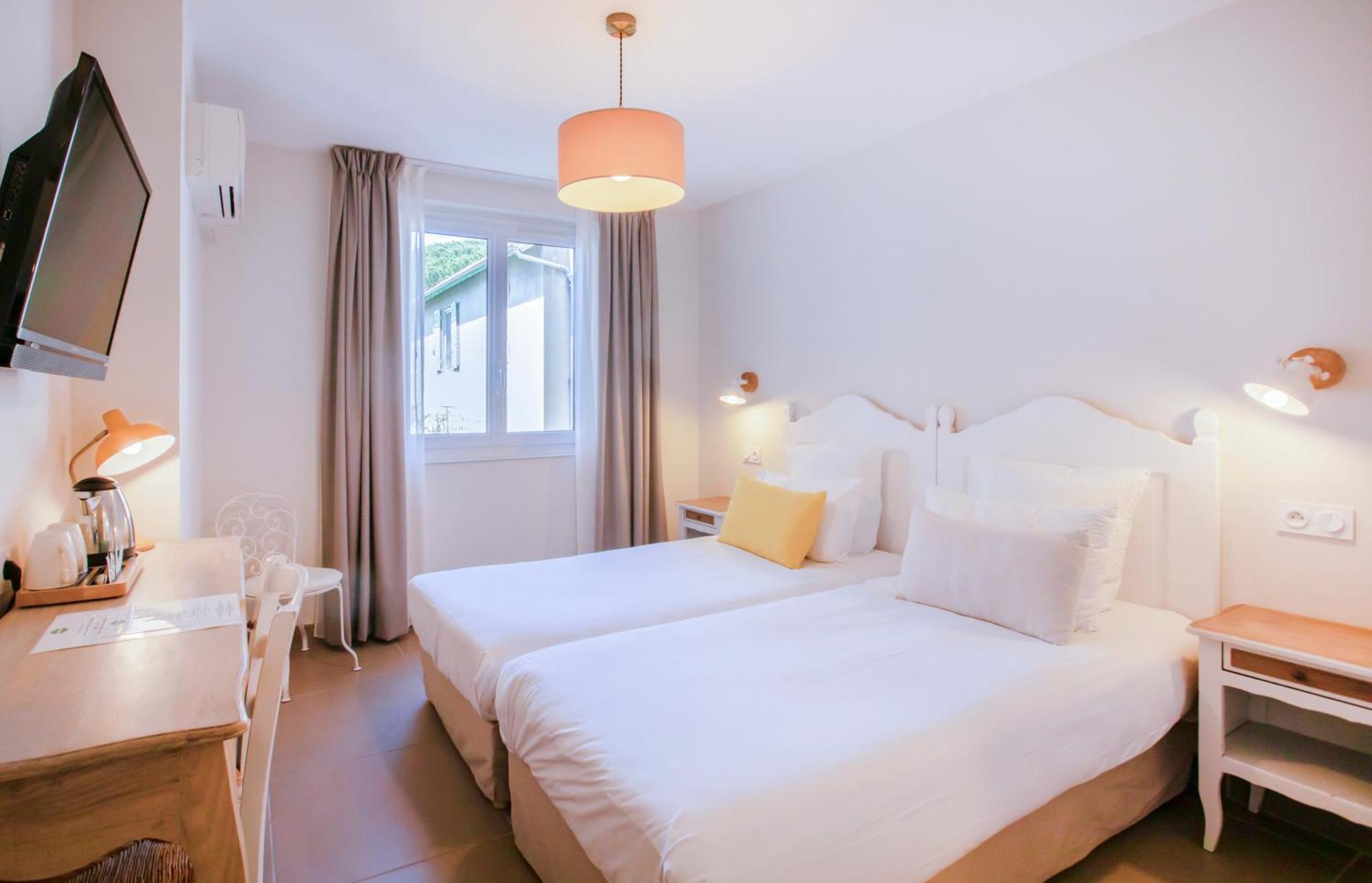Hotel La Bienvenue Ла Круа-Вальме Номер фото